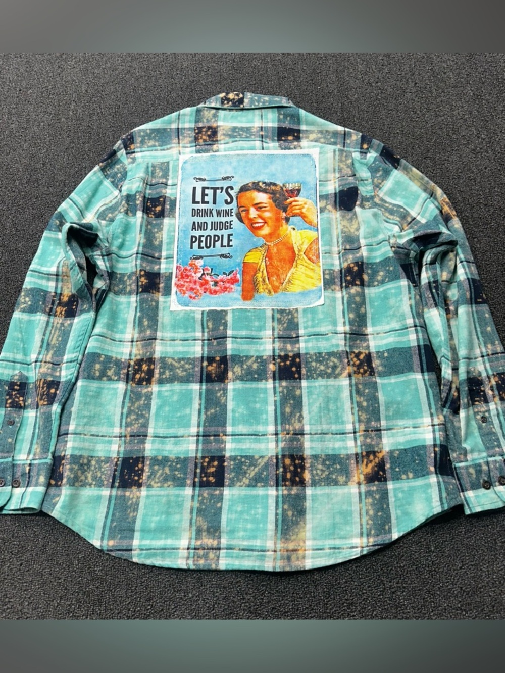 ANGRY MINNOW Mens Medium Teal Bleach Drink Wine Judge People L Flannel Shirt